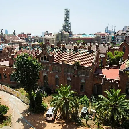 Penthouse In Sagrada Familia Barcelona Exterior photo